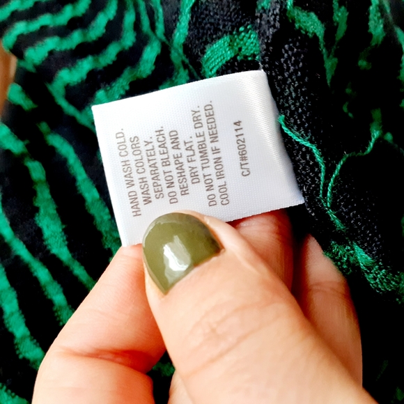 Knited Vintage Green and Black Modest Dress - Picture 7 of 7